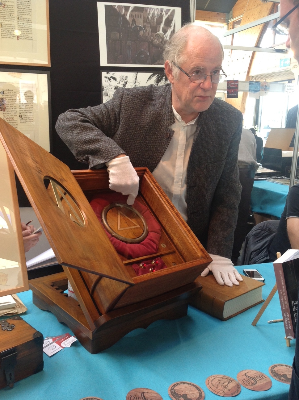 Didier Convard et l'Anneau qui ouvre la Tombe de Jésus