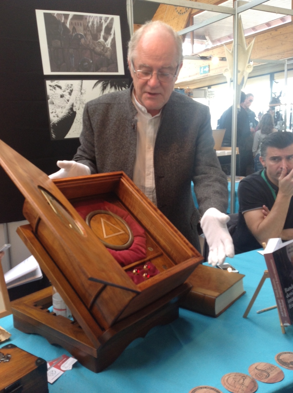 Belle présentation du Coffret de Luxe le Triangle Secret par Didier Convard